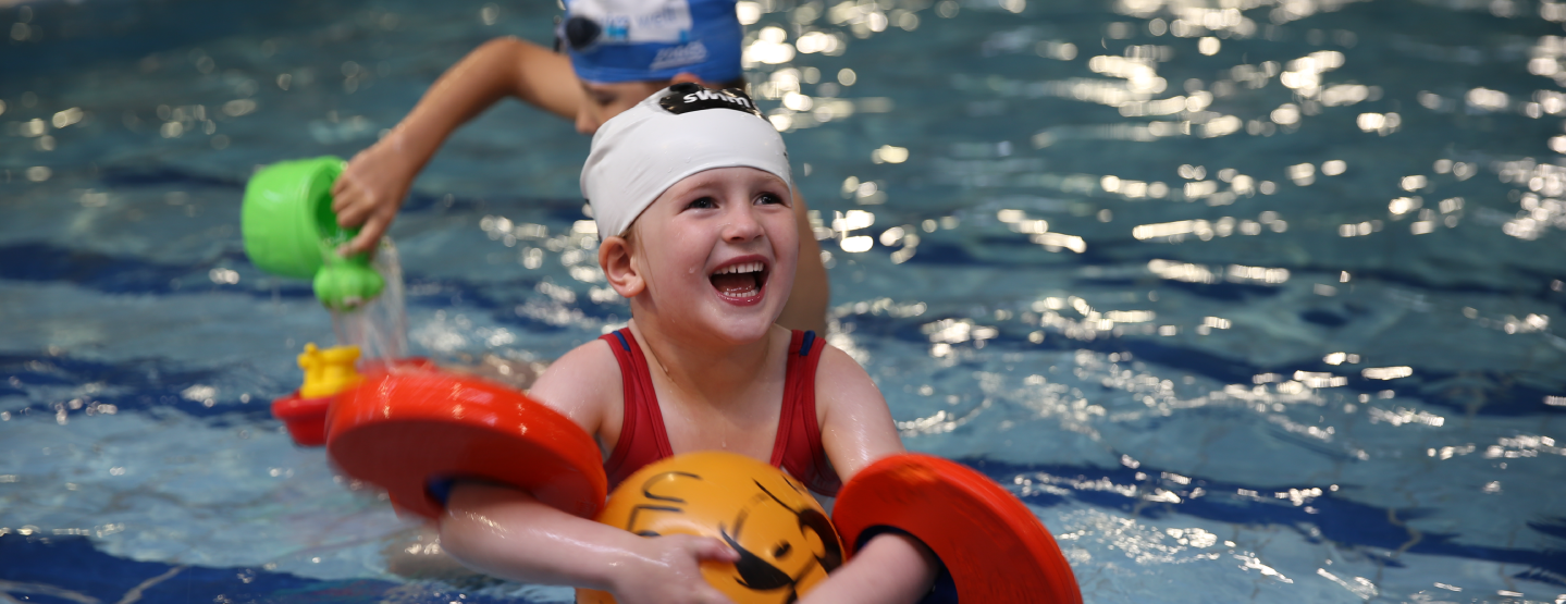 6 reasons to get your child to swim